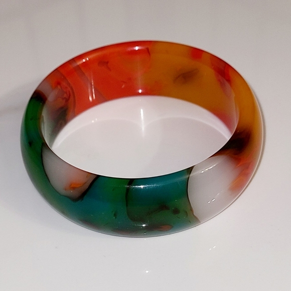 Large Wide Agate Stone Vibrant Multi Colored Bangle (63mm-64mm) - Picture 5 of 8